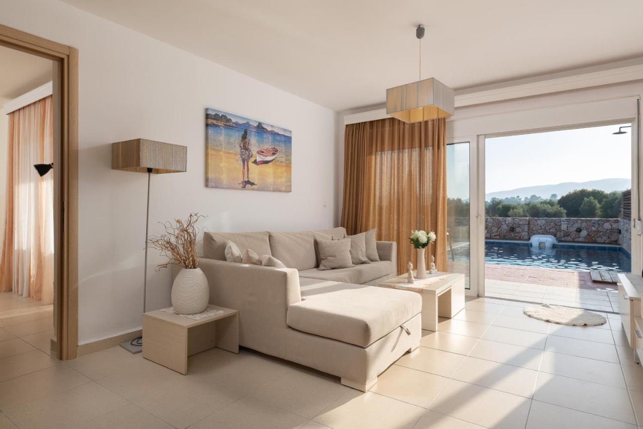 Next To Haraki Beach , Taverns Bars & 10 To Lindos Exterior photo